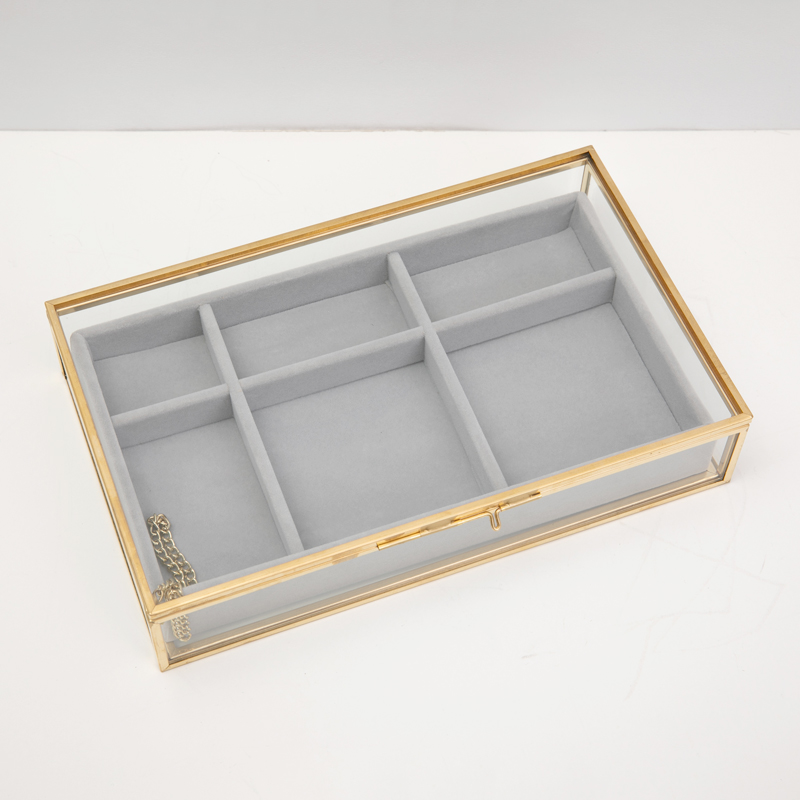 Przenośne organizery do makija – Travel Accessories For Europe recenzja i cena